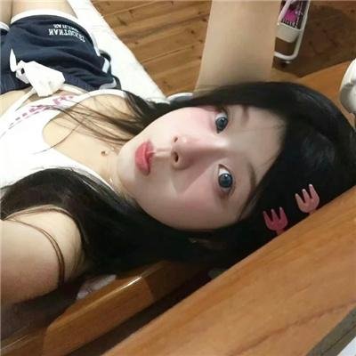 带枪的人